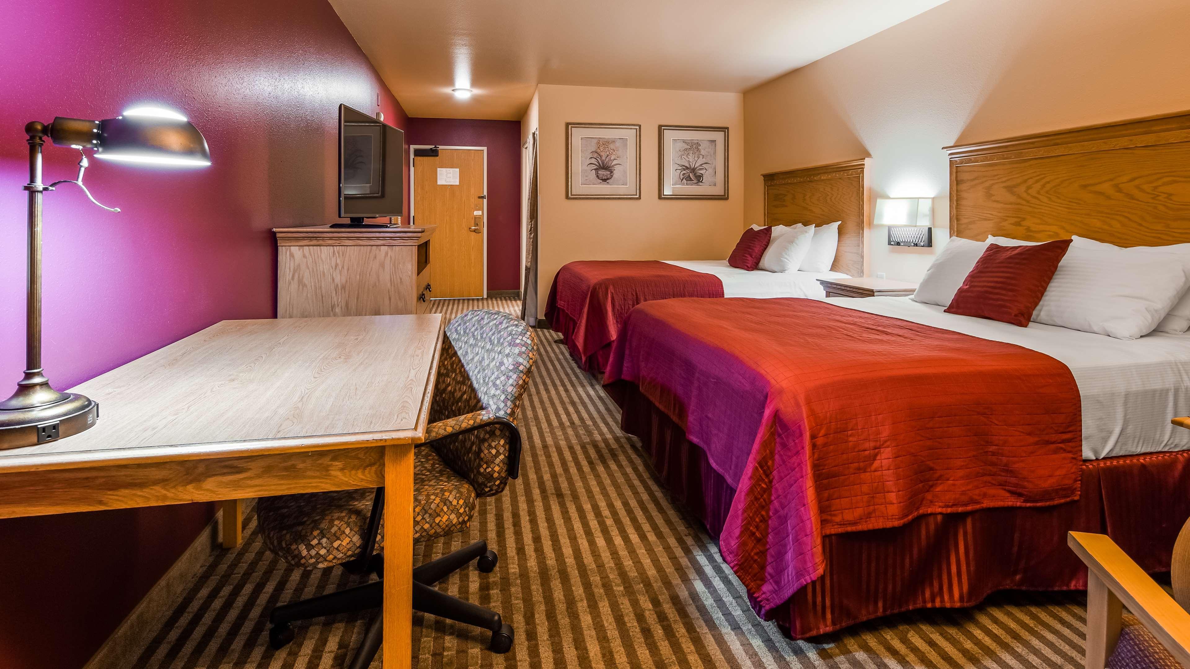 Best Western Plus Caldwell Inn & Suites Екстериор снимка