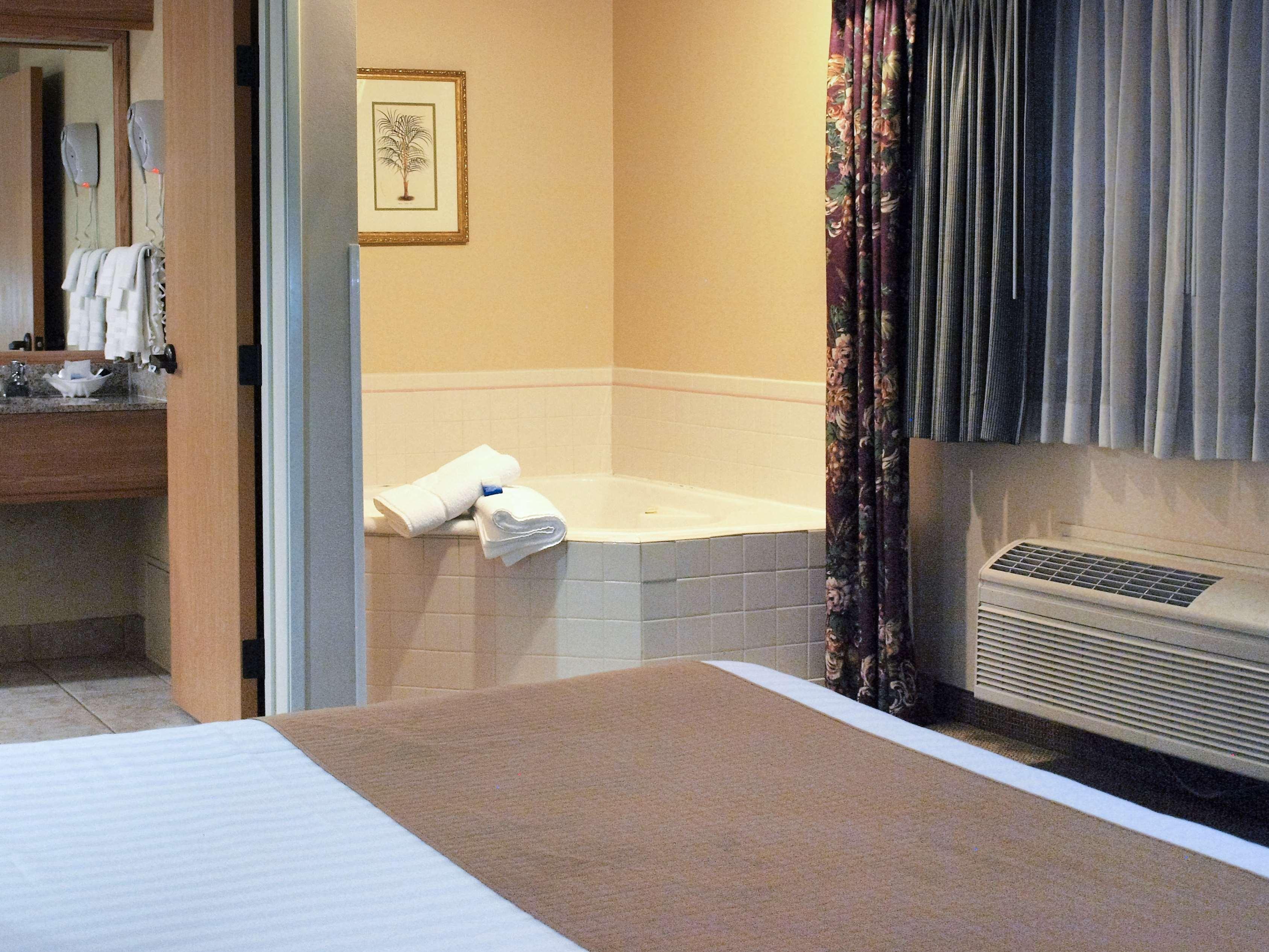 Best Western Plus Caldwell Inn & Suites Екстериор снимка