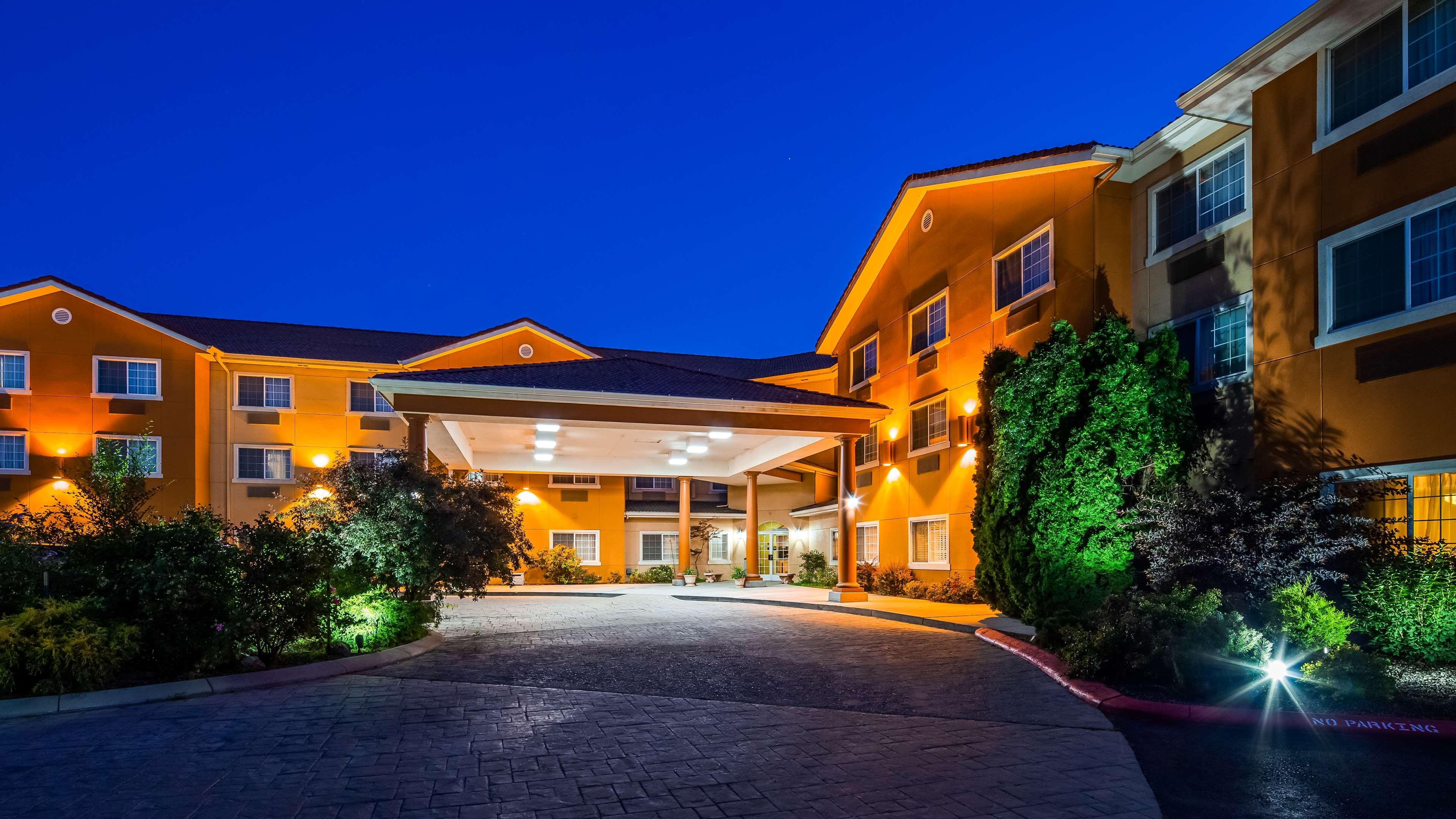 Best Western Plus Caldwell Inn & Suites Екстериор снимка