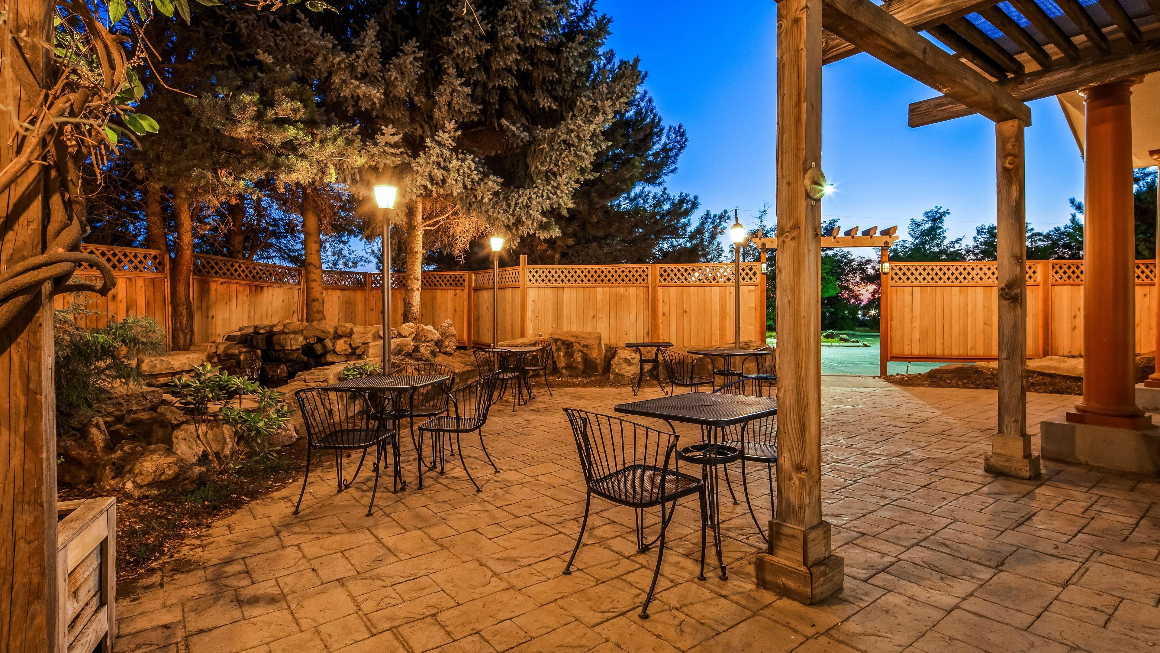Best Western Plus Caldwell Inn & Suites Екстериор снимка