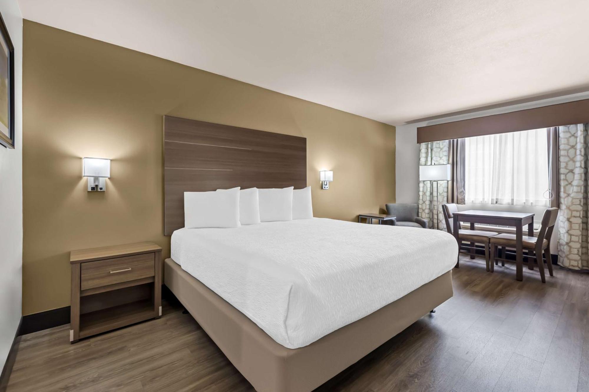 Best Western Plus Caldwell Inn & Suites Екстериор снимка