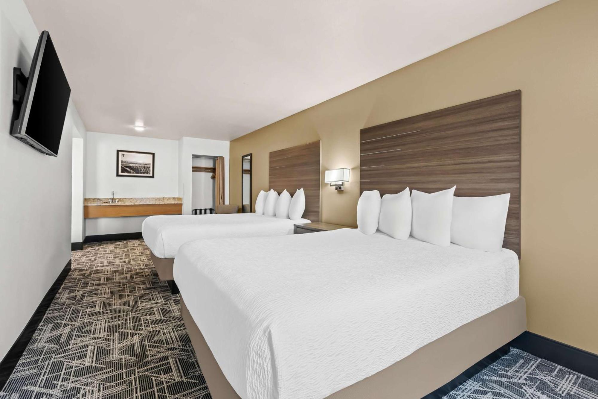Best Western Plus Caldwell Inn & Suites Екстериор снимка