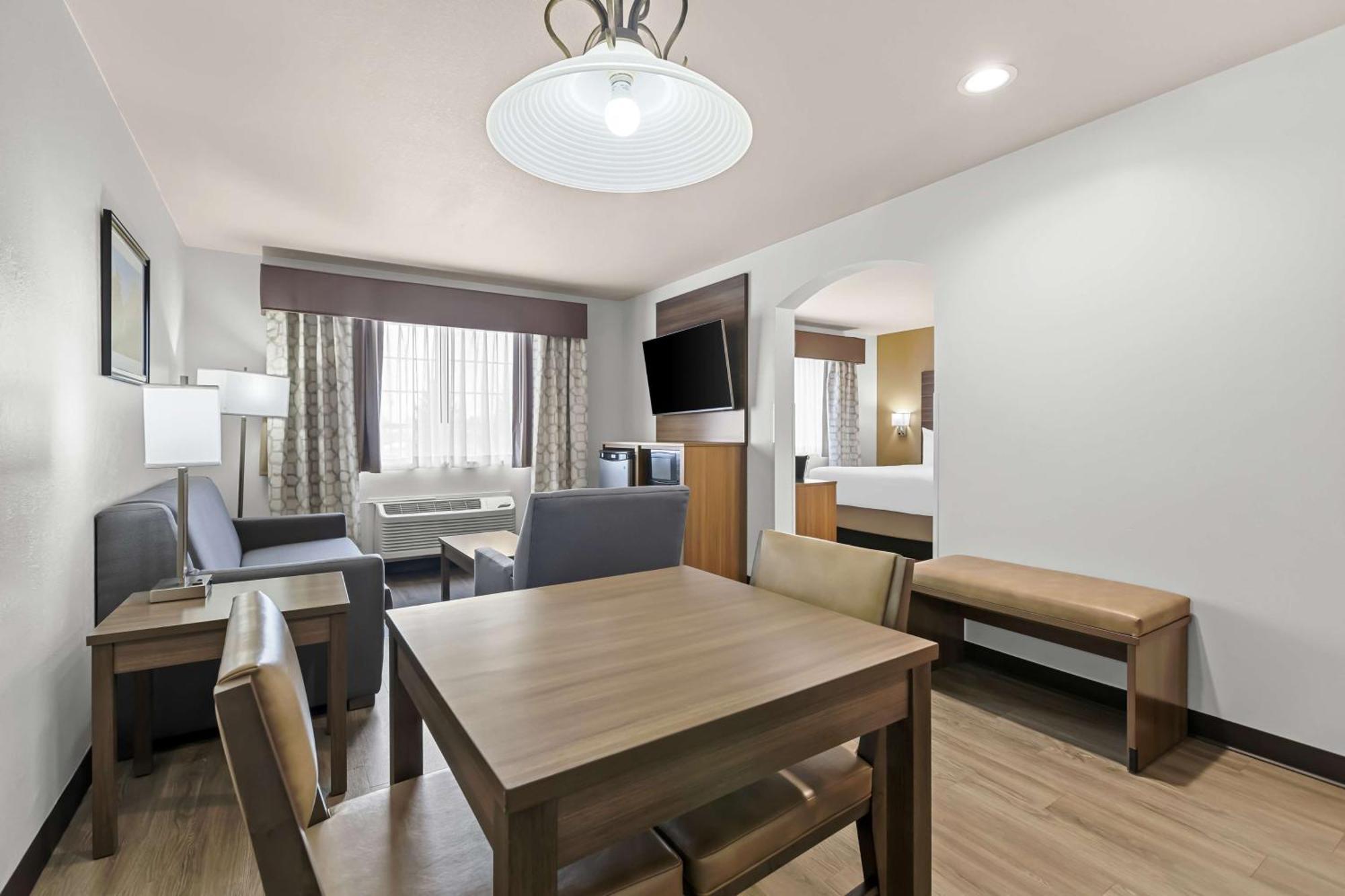 Best Western Plus Caldwell Inn & Suites Екстериор снимка